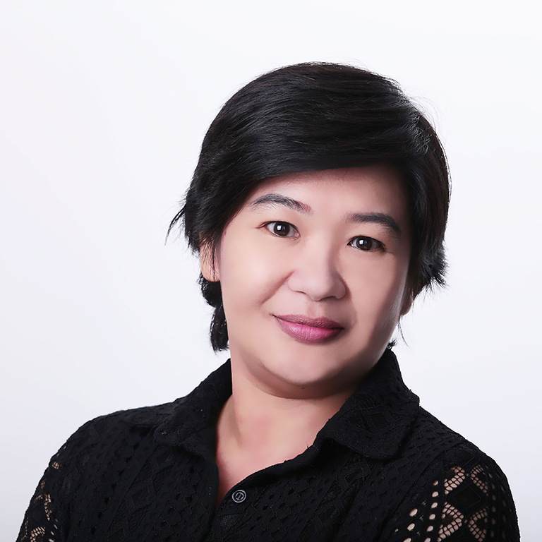 นางสาวรัชรีย์ มั่นคง