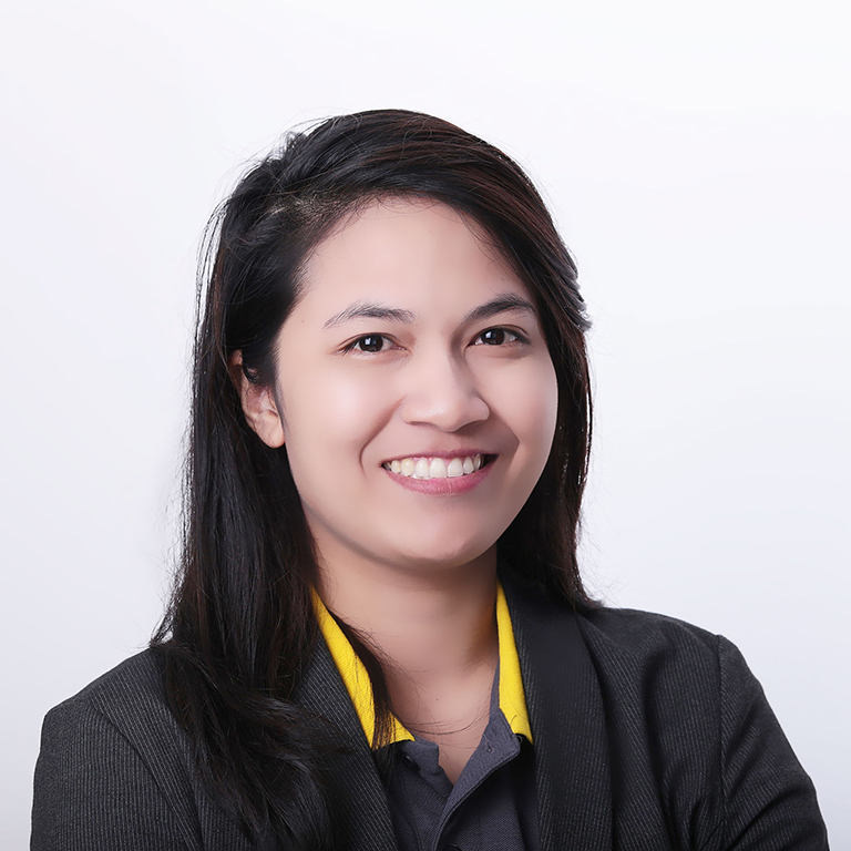 นางสาวธรณ์ธันย์ คะริบรัมย์