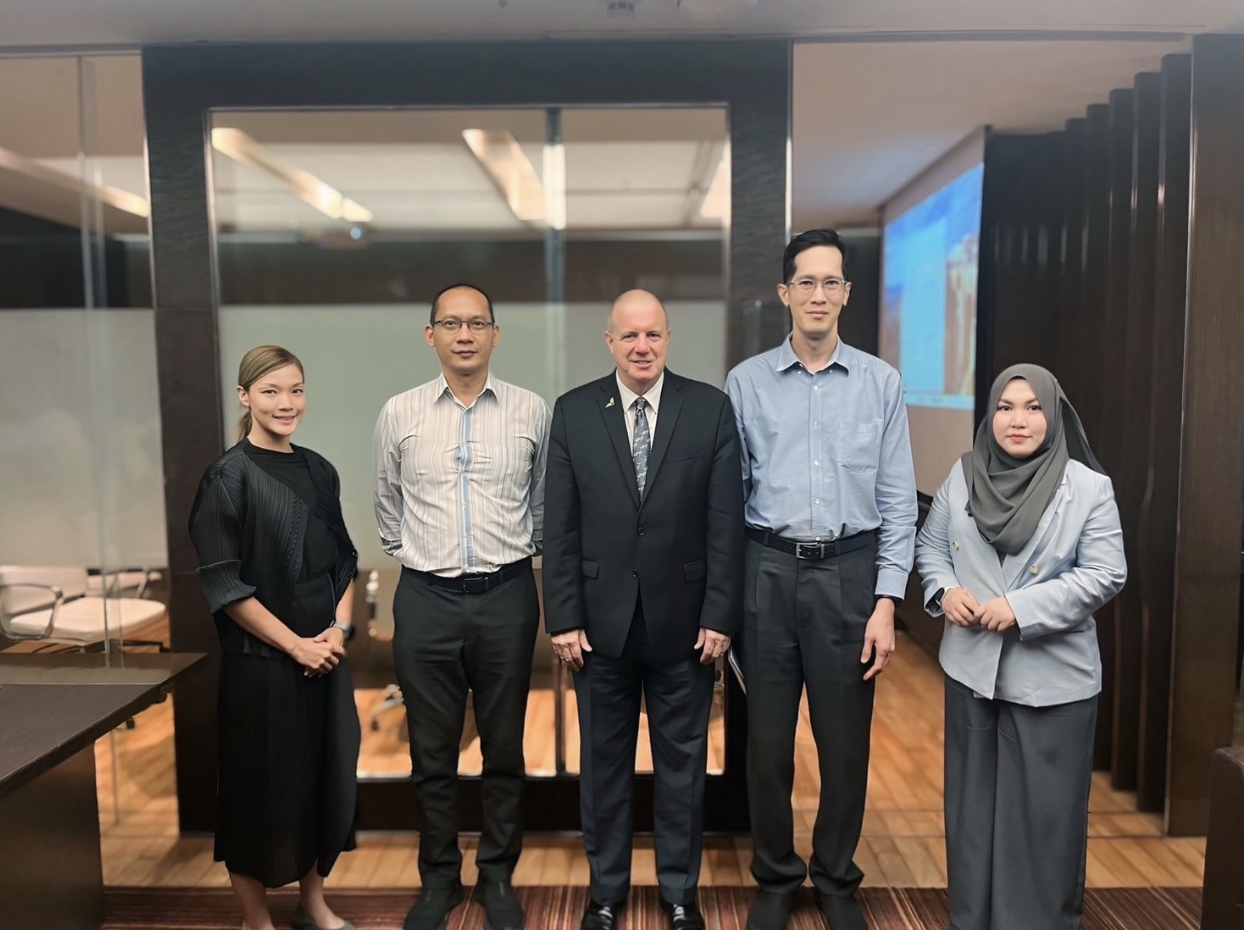 คณะผู้บริหารคณะบริหารธุรกิจหารือและอัพเดทความคืบหน้าด้านการประกันคุณภาพการศึกษา AACSB